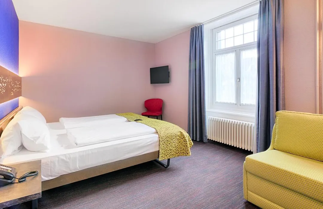 Hotel Drei Koenige Luzern-1